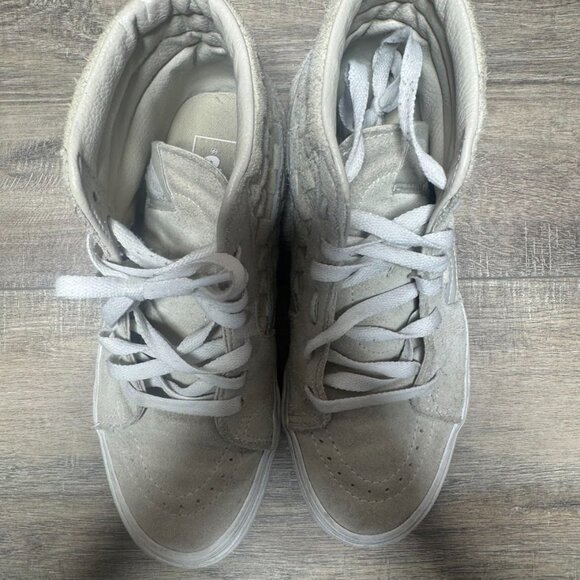 Vans Sk8-Hi Embossed Checkerboard Oat White Suede Sneakers Women's 8.5 - Picture 2 of 7